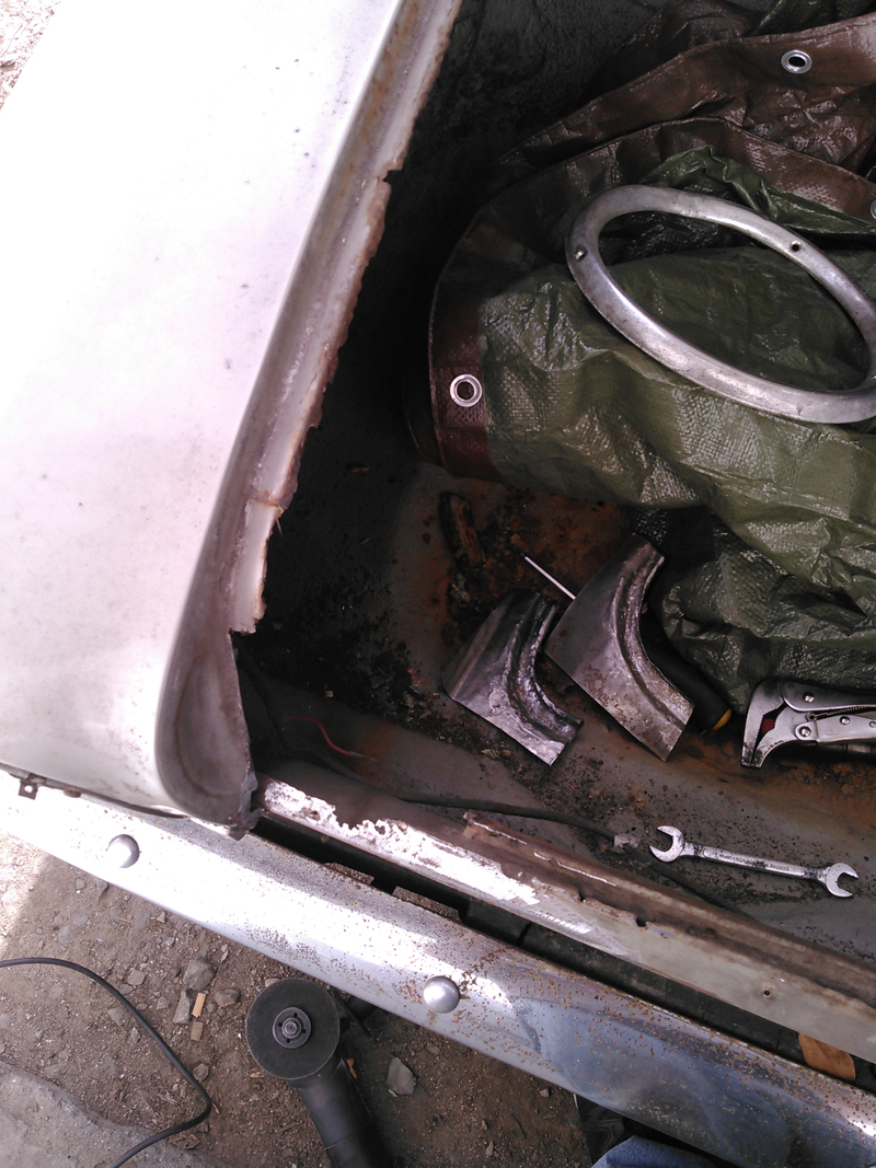 Intermediate - gutter and corner removed, original gutter still in place along bottom. Partly-formed corners visible.